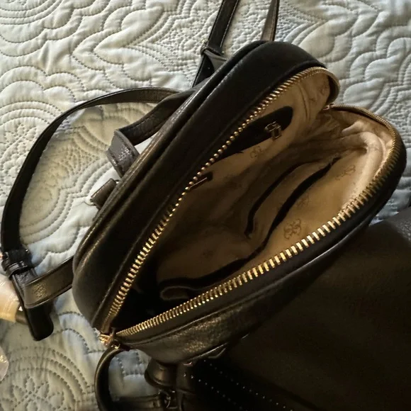 Guess Mini Backpack - Picture 3 of 7